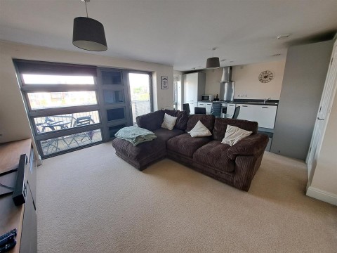 Click the photo for more details of The Square, Upton, Northampton, NN5