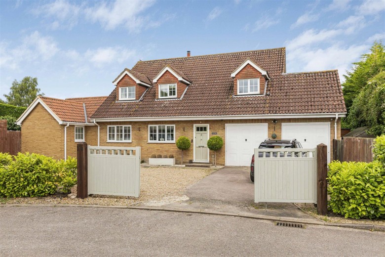 Click the photo for more details of Clifden Close, Arrington