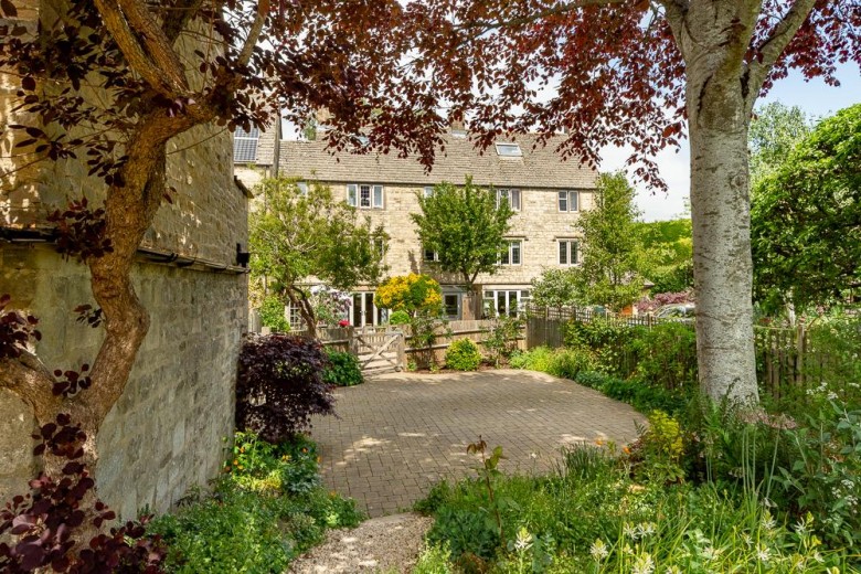 Click the photo for more details of Arlington, Bibury