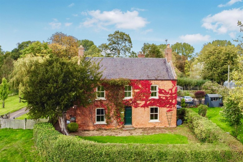Click the photo for more details of Harmston Road, Aubourn, Lincoln
