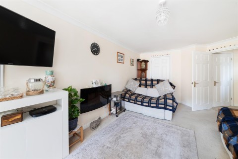 Click the photo for more details of Foxhall Court, School Lane, Banbury