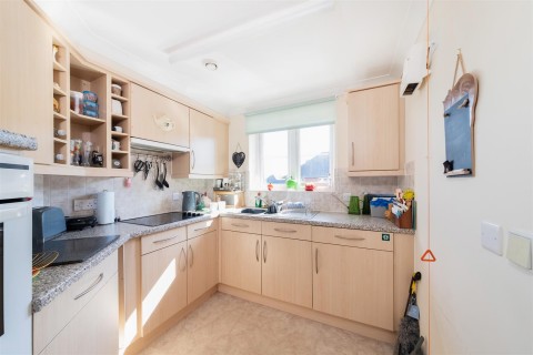 Click the photo for more details of Foxhall Court, School Lane, Banbury