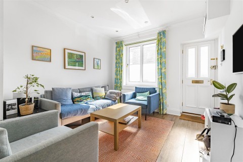 Click the photo for more details of Catharine Street, Cambridge