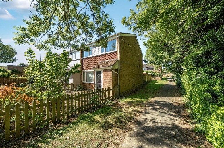 Click the photo for more details of Collingwood Way, Daventry, NN11