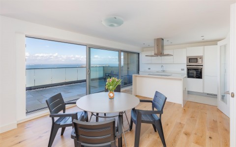 Click the photo for more details of Cowes, Isle of Wight