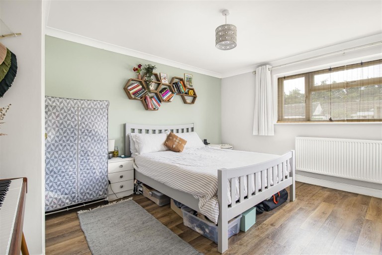 Images for Sanfoin Close, Red Lodge