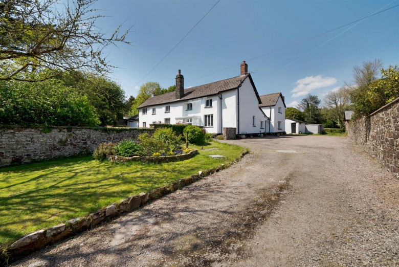 Click the photo for more details of Langtree, Torrington