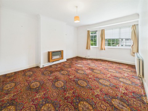 Click the photo for more details of Elmfield Avenue, Stoneygate, Leicester