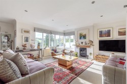 Images for 42 Copland Meadows, Totnes