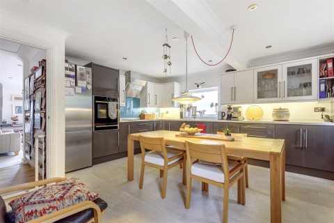 Click the photo for more details of 42 Copland Meadows, Totnes