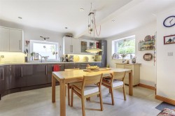 Images for 42 Copland Meadows, Totnes