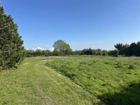 Click the photo for more details of Saunton Road, Braunton