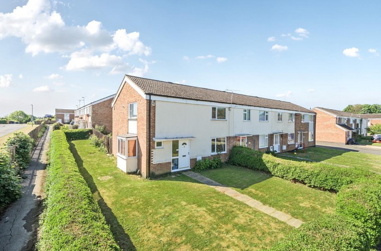 Click the photo for more details of Arnull Crescent, Daventry, NN11