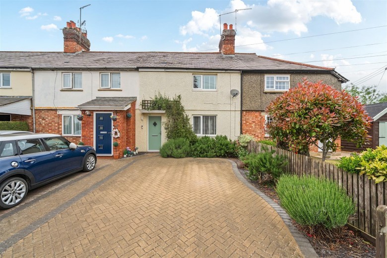 Click the photo for more details of Brackley Road, Towcester, NN12