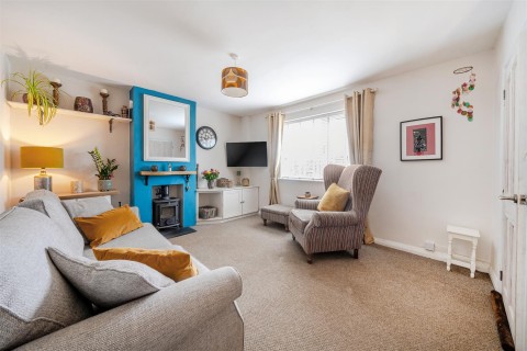 Click the photo for more details of Brackley Road, Towcester, NN12