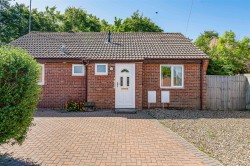 Images for Barry Lynham Drive, Newmarket