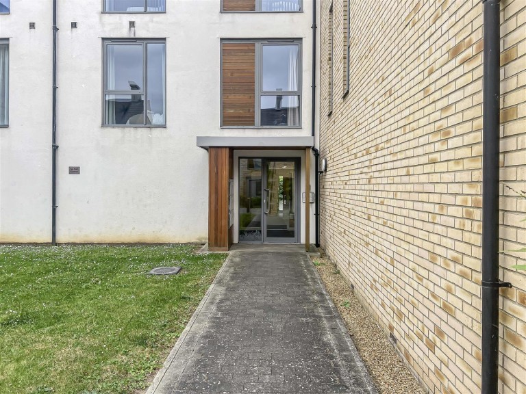 Images for Spring Drive, Trumpington, Cambridge