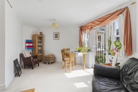 Click the photo for more details of St. Matthews Gardens, Cambridge