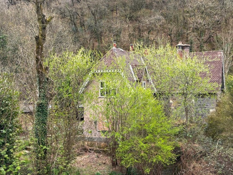 Click the photo for more details of Stoodleigh Bridge, Cove