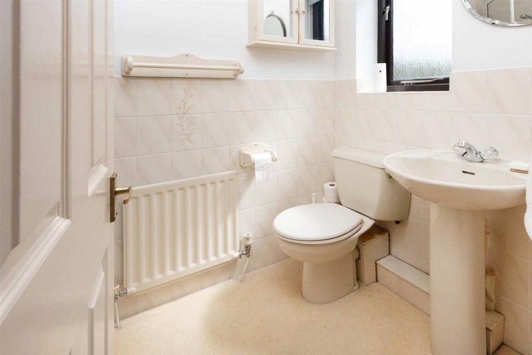 Images for Manor House Close, Newbold, Rugby