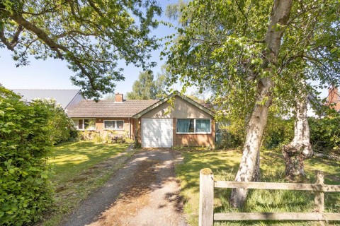 Click the photo for more details of Ashby Lane, Bitteswell, Lutterworth, LE17