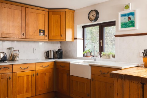 Click the photo for more details of Porchfield, Isle of Wight