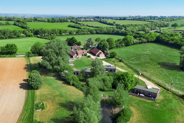 Click the photo for more details of Whitechapel Lane, Beckington, Bath