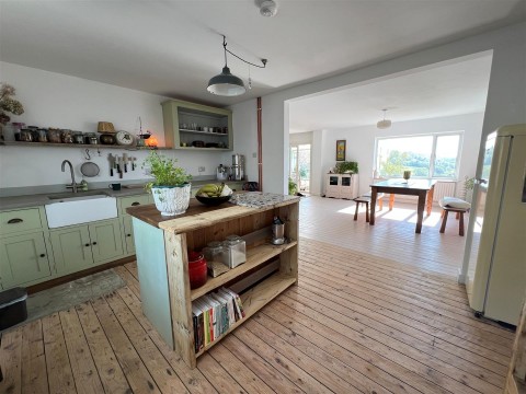 Click the photo for more details of Pitmans Lane, Morcombelake, Bridport