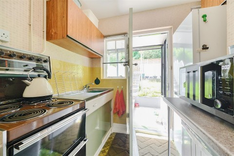 Click the photo for more details of Lower Collins Road, Totnes