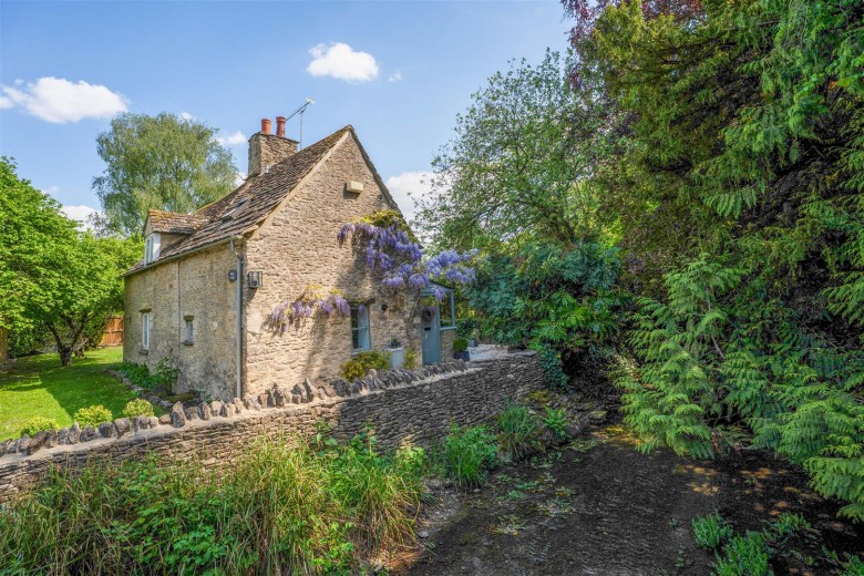 Click the photo for more details of Filkins, Oxfordshire