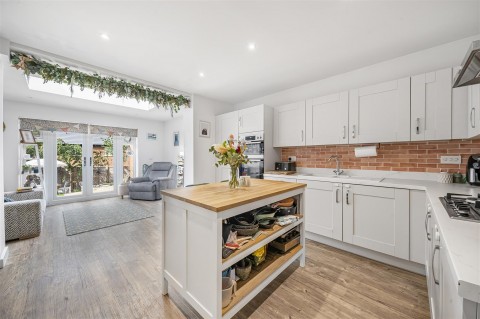 Click the photo for more details of Asgard Green, Red Kite View, Watlington