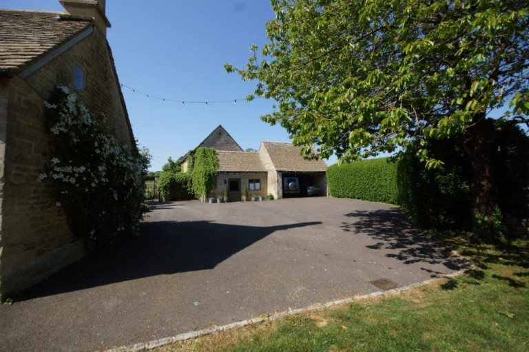 Images for Little Barrington, Oxfordshire