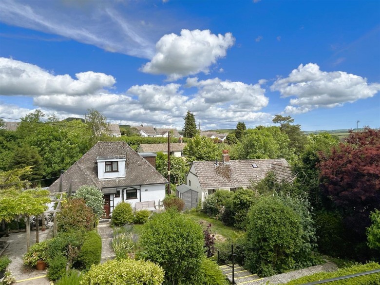 Click the photo for more details of Gullivers Orchard, Shipton Gorge, Bridport