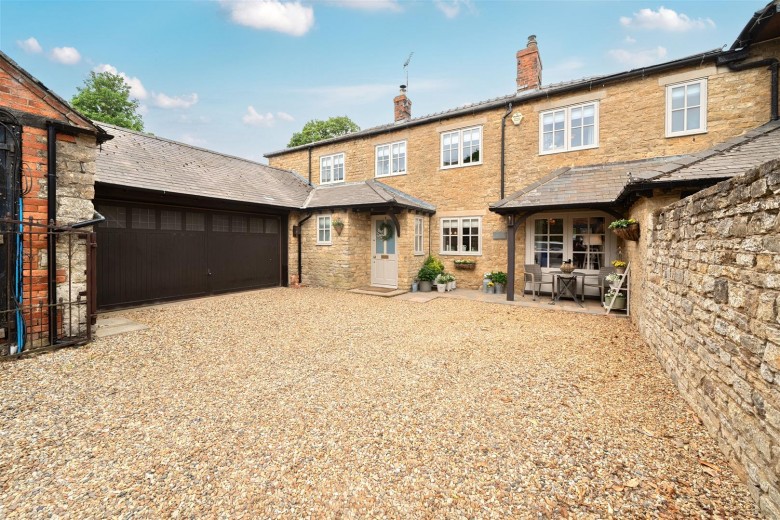 Click the photo for more details of Park Hall Farm, Heathencote, NN12