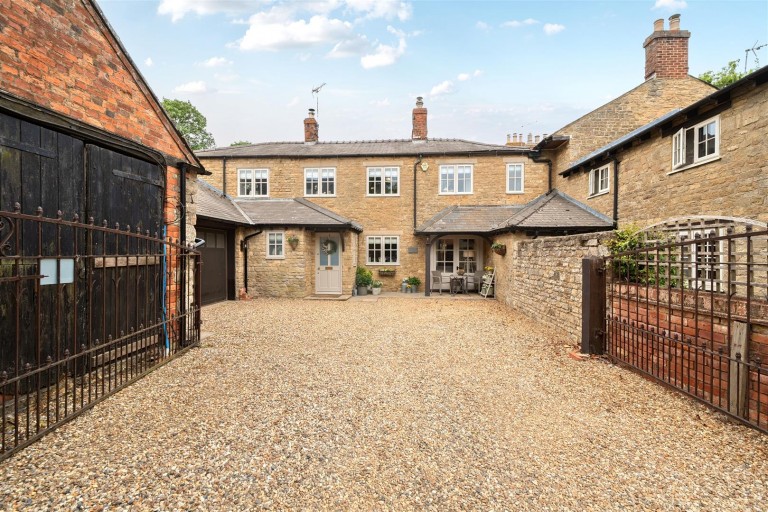 Images for Park Hall Farm, Heathencote, NN12