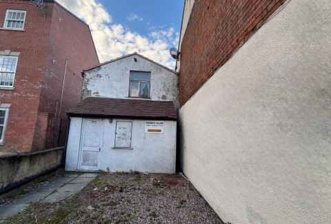 Click the photo for more details of Coleshill Road, Atherstone, CV9