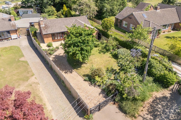 Images for Pool Street, Woodford Halse, NN11