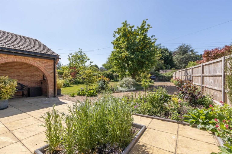 Images for Pool Street, Woodford Halse, NN11