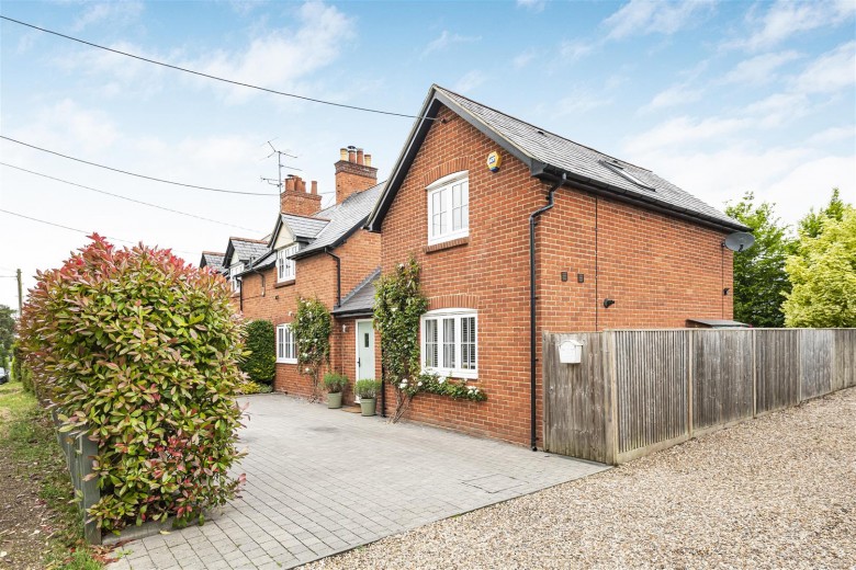 Click the photo for more details of South Stoke, Oxfordshire