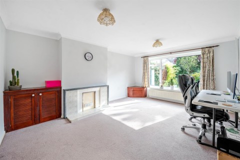Click the photo for more details of Elmhirst Drive, Totnes