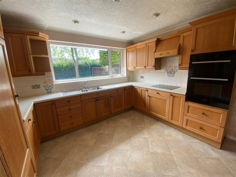 Click the photo for more details of Hamwood, Bishops Hull, Taunton