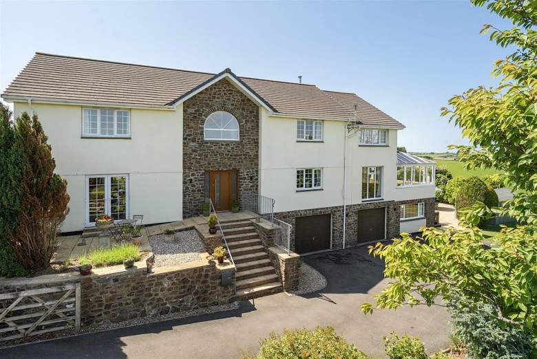 Click the photo for more details of Church Lane, Frithelstockstone, Torrington