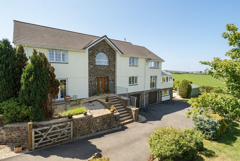 Images for Church Lane, Frithelstockstone, Torrington