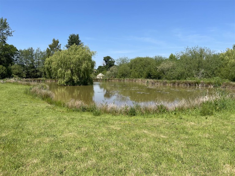 Images for Common Drove, Child Okeford, Blandford Forum