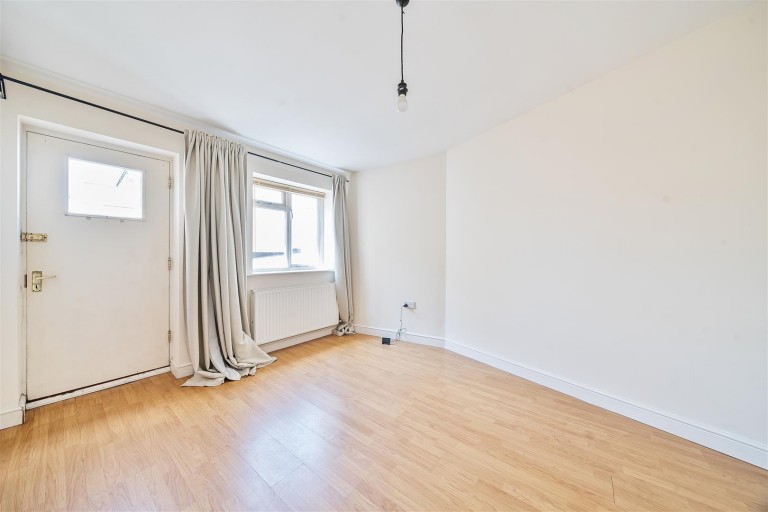 Images for Globe Court, Dowell Street, Honiton