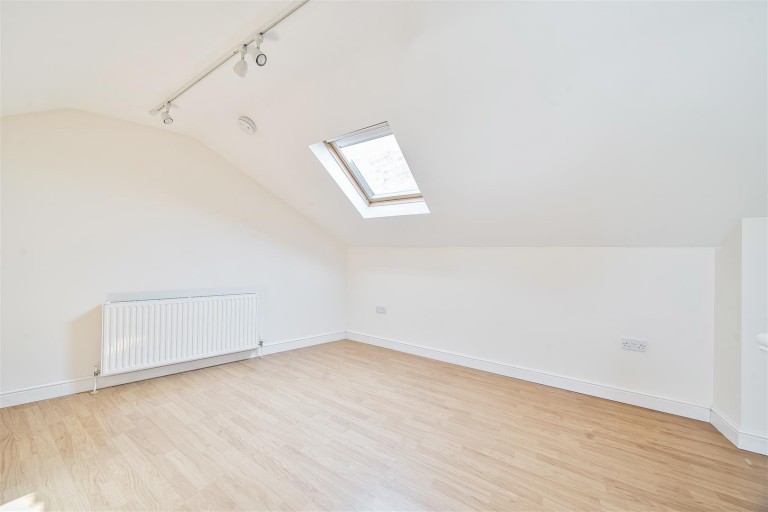 Images for Globe Court, Dowell Street, Honiton