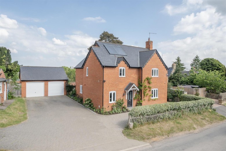 Click the photo for more details of Wappenham Road, Abthorpe, NN12