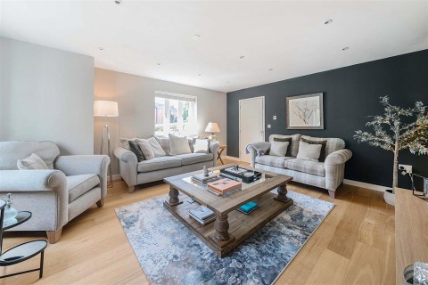 Click the photo for more details of Wappenham Road, Abthorpe, NN12