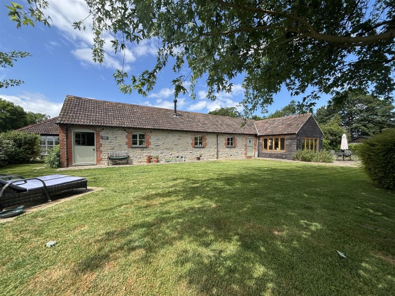 Click the photo for more details of South Barrow, Yeovil, Somerset