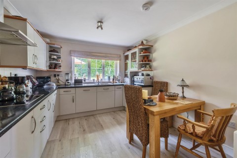Click the photo for more details of Harcombe Road, Raymond's Hill, Axminster